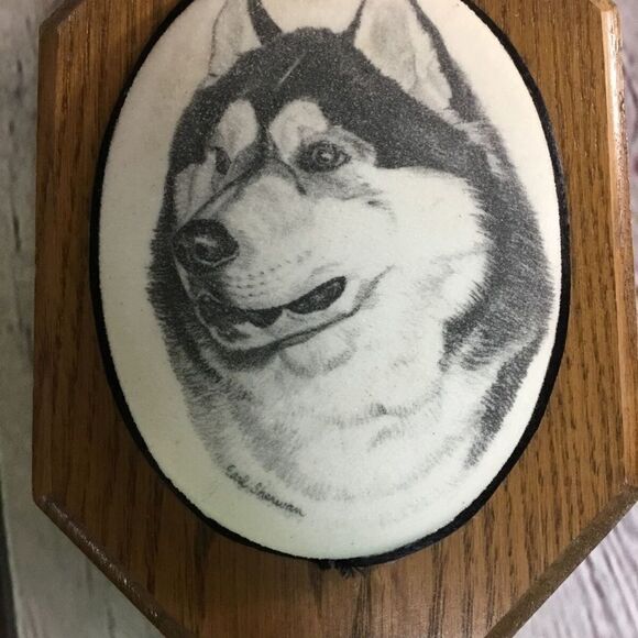 VTG Earl Sherwan Dog Art Husky/Malamute Cultured-Ivory Engraving Plaque 7\